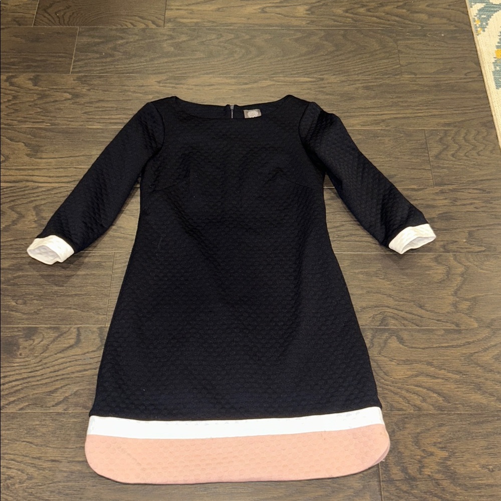 Vince Camuto Black Textured Garment